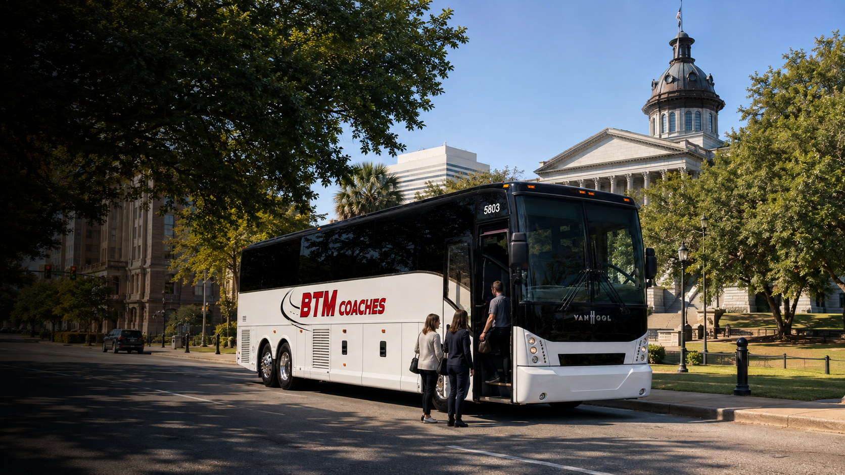 Col 01 btm charter bus south carolina state house columbia sc wide v01